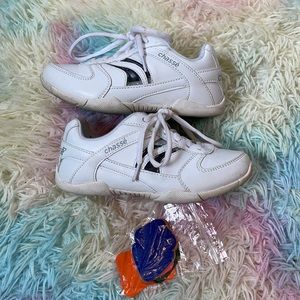 Girls Chassé cheer shoes